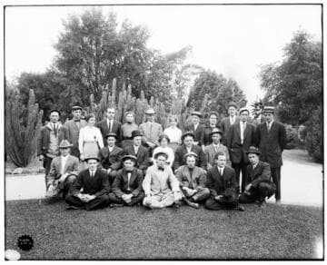 P1.1 - Group Portraits