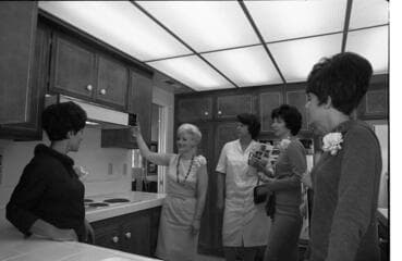 Go to image 33.