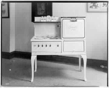 A3.3 - Ranges - Hotpoint Electric Range