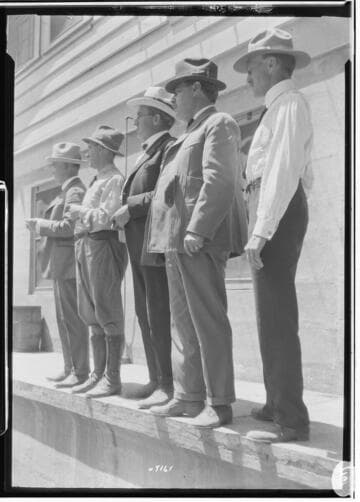 P1.1 - Group Portraits
