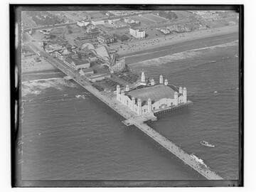 Aerial detail of Santa Monica Pier
