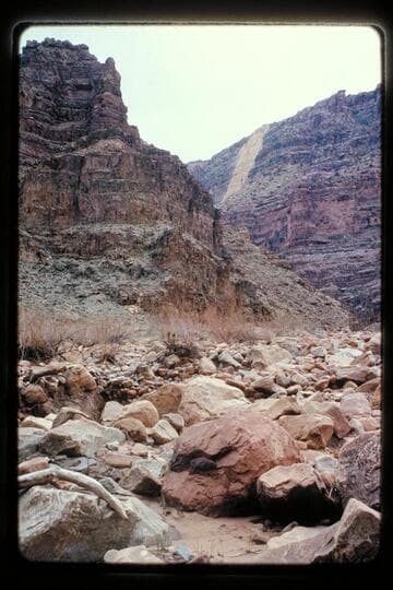 Rock slide in 184