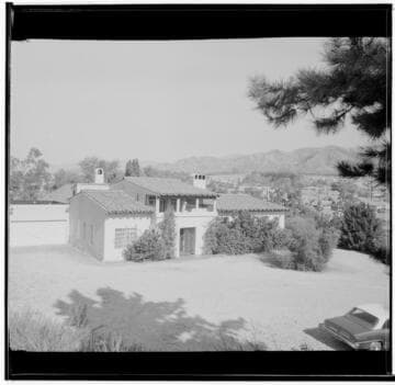 Woods, Yvonne, residence