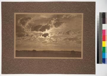 Cloud effect on the edge of the Painted Desert of Arizona