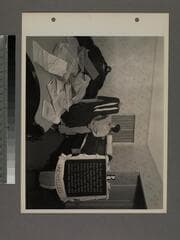 Go to image 27.