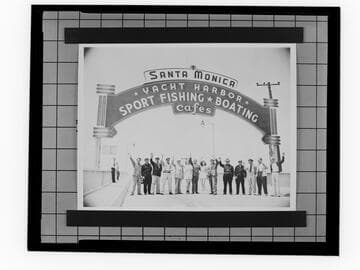 Santa Monica Pier sign