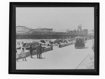 Looff Pleasure Pier, south side of pier