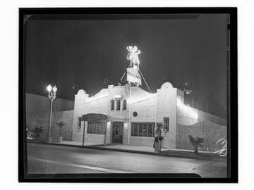 Hawaiian Paradise nightclub, 7566 Melrose Ave., Los Angeles