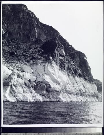 Lake Mead at low capacity showing high water mark on side of canyon wall