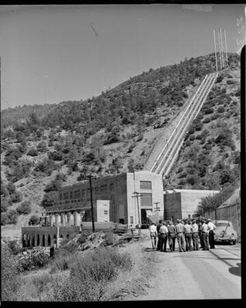 Big Creek Valley Editors Tour: group at Powerhouse #3