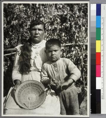 Yokut weaver, Tule River Reservation