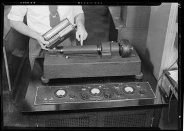 Wirephoto receiver, Los Angeles Times, Los Angeles. 1941
