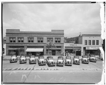 Black and white taxis, Tanner Motor Livery, 144 West Colorado, Pasadena. 1936