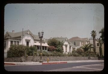 Bunker Hill homes on Grand Avenue